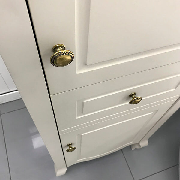 Пенал 480х1600х370 Верона-Н CAPRIGO 33551R-TP-813