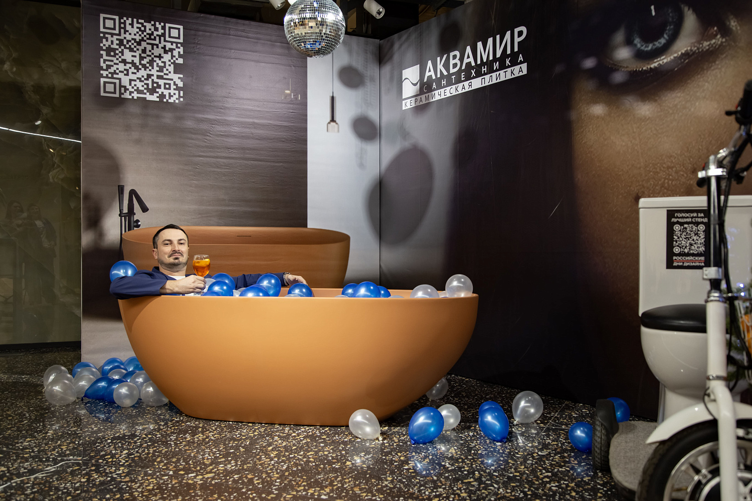 Новогодняя встреча дизайнеров в West: творчество, общение и AVS