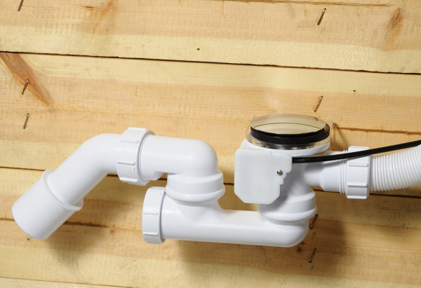 MRB2CBN-PB Трап неразборный с ревизией д/ванн с автопереливом 575*34 ХРОМ McALPINE