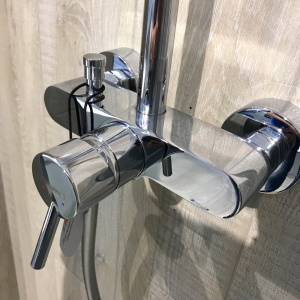 Душевая стойка Croma Hansgrohe 27222000