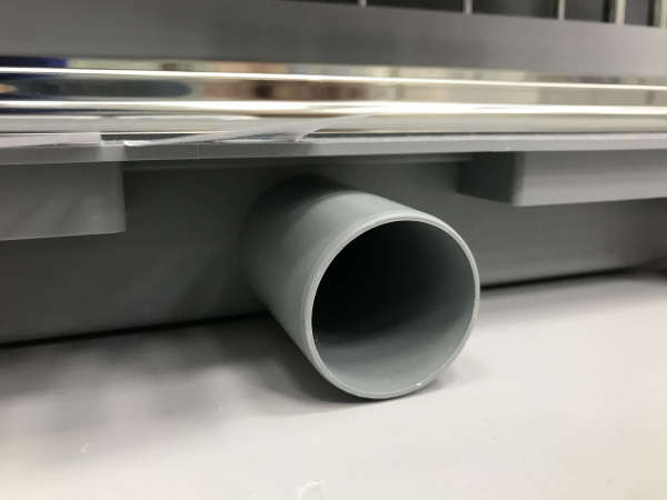 Водоотводящий желоб 850 мм D40 MEDIUM CH850MN2