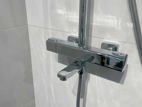 Душевая стойка AVS Rain BL83002CP хром